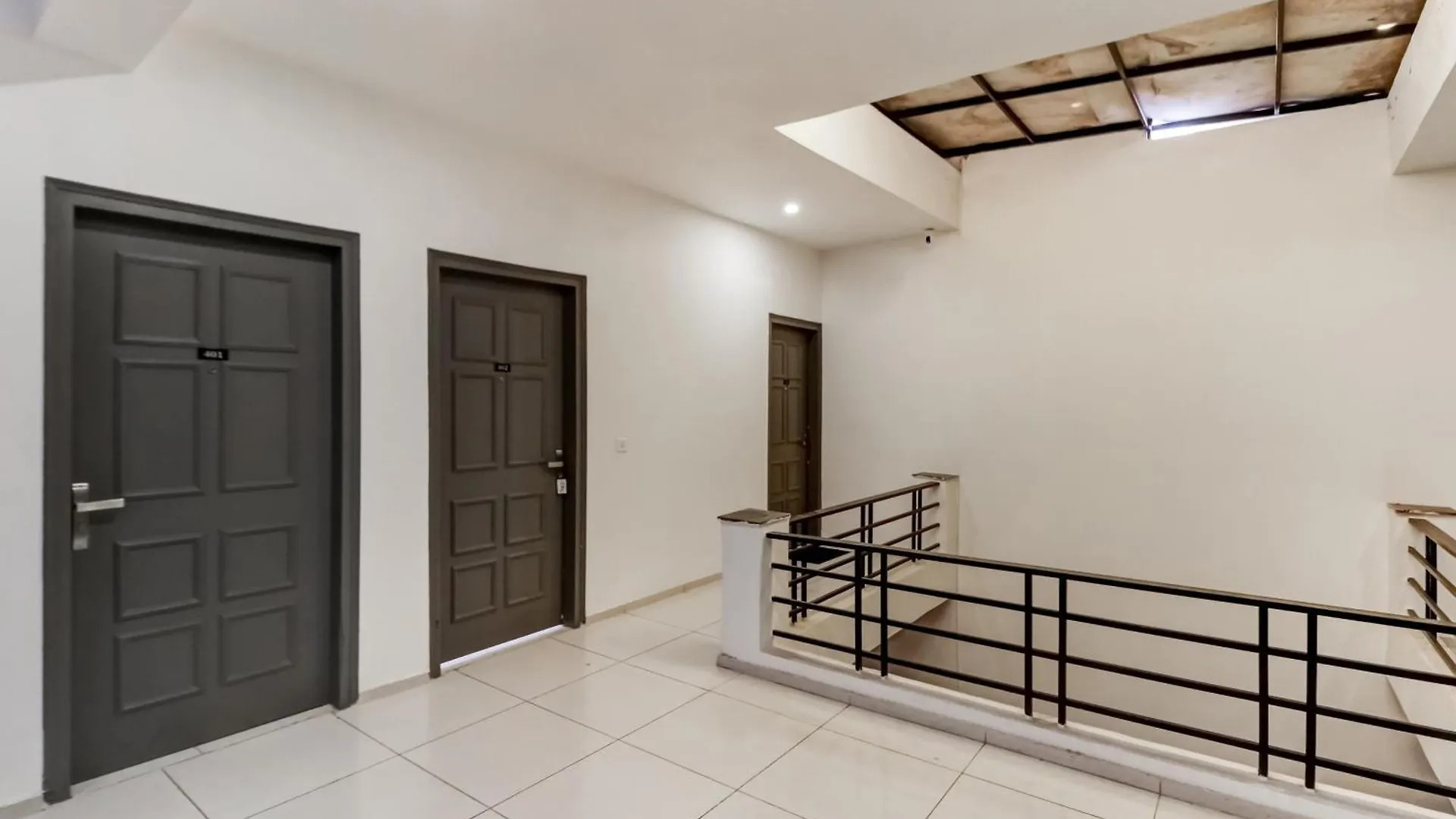 Hotel Townhouse South City 2 Sector 49 Gurgaon