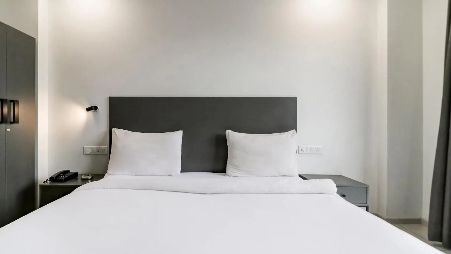 Hotel Townhouse South City 2 Sector 49 Gurgaon